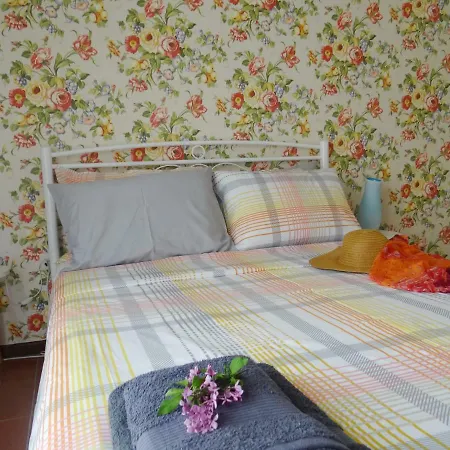 Apartment Floral Tribute Kavala