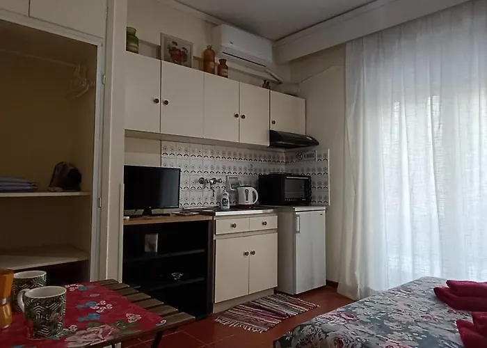 Floral Tribute Апартаменты Кавала