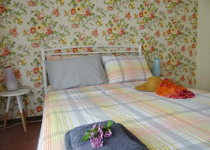 Апартаменты Floral Tribute Кавала