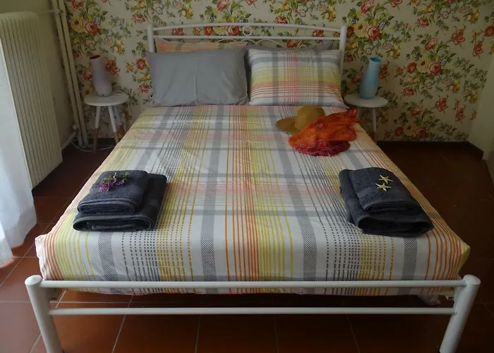 Floral Tribute Апартаменты